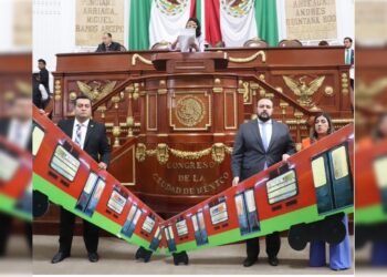 Los grupos parlamentarios de Morena y el PAN en el Congreso de la Ciudad de México tuvieron una fuerte confrontación este miércoles durante la sesión de la Comisión Permanente.
