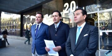 Los panistas no quitan el dedo del renglón, y ahora escalaron a nivel federal su denuncia en contra de la jefa de Gobierno, Claudia Sheinbaum, por lo que llaman “tragedias en el Metro”,