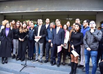 Denuncian panistas a Sheinbaum en Fiscalía CDMX