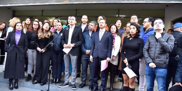 Denuncian panistas a Sheinbaum en Fiscalía CDMX