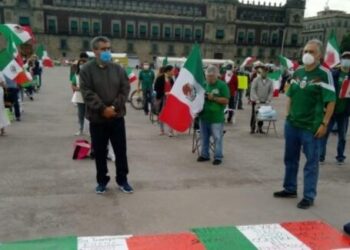 Se manifiesta FRENAA contra el Gobierno de AMLO