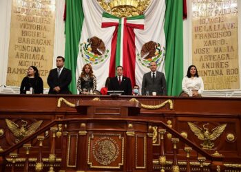 El conflicto entre las fuerzas políticas y el ausentismo fueron la constante durante el periodo de la Comisión Permanente del Congreso de la Ciudad de México, donde prevalece la confrontación entre Partido Morena y sus aliados contra la oposición, lo que ha generado una parálisis legislativa, en la que los ciudadanos son los principales perdedores, porque los temas trascendentales para su beneficio jamás avanzan.