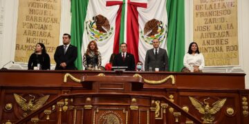 El conflicto entre las fuerzas políticas y el ausentismo fueron la constante durante el periodo de la Comisión Permanente del Congreso de la Ciudad de México, donde prevalece la confrontación entre Partido Morena y sus aliados contra la oposición, lo que ha generado una parálisis legislativa, en la que los ciudadanos son los principales perdedores, porque los temas trascendentales para su beneficio jamás avanzan.