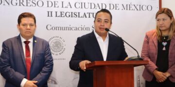 Exige MORENA que rinda protesta suplente de “diputado prófugo”