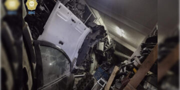 Decomisan 20 toneladas de autopartes  en Iztapalapa