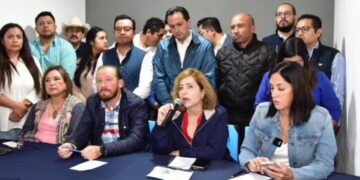 El tema complicado para el PAN será el método de selección candidato, principalmente para que Xóchitl Gálvez acepte su derrota, si fuera el caso, porque en las tendencias ella va en línea descendente, muy lento, pero descendente, mientras que Lía Limón y Taboada están creciendo. Tan es así, que por eso la “4T” los ataca a ellos y no a la senadora. Lo veremos.