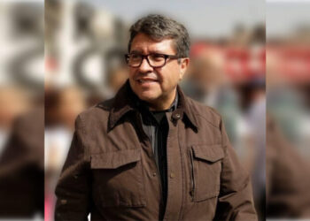 Riesgo de perder rumbo por polarización política, advierte Monreal