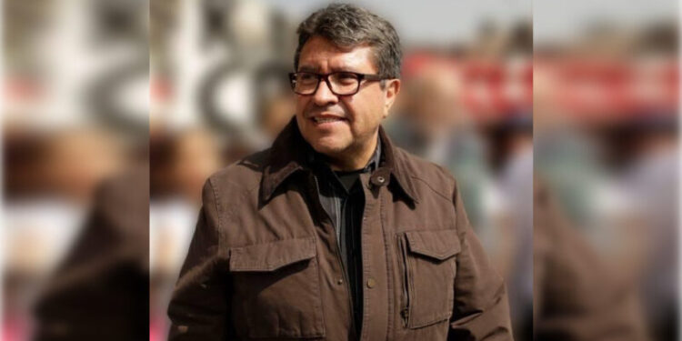 Riesgo de perder rumbo por polarización política, advierte Monreal