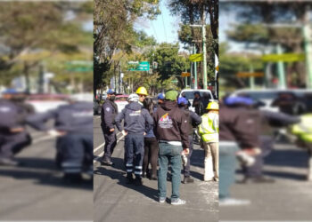 Evitan caída de un poste de CFE en  Coyoacán