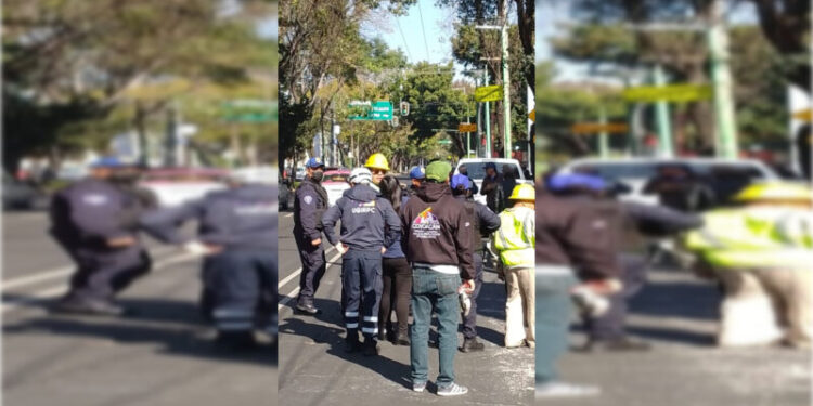 Evitan caída de un poste de CFE en Coyoacán