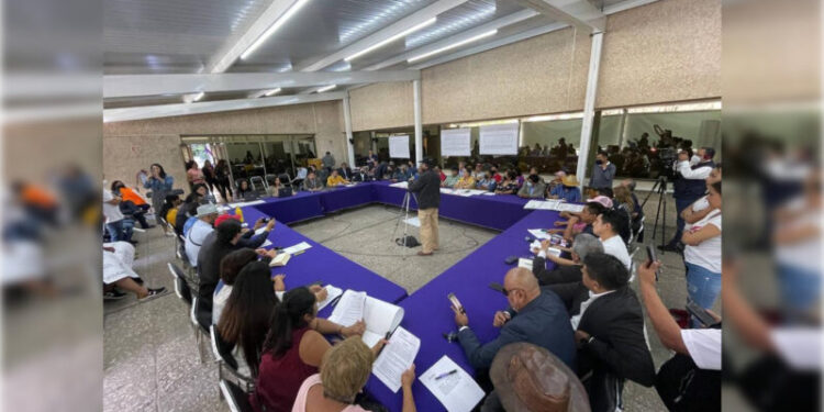Exigen ante IECM revocación de mandato del edil de Xochimilco