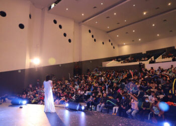 Entrega Lía Limón completamente remodelado el Teatro de la Juventud