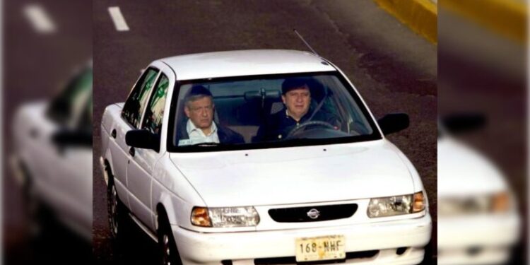 De Tsuru blanco a “La Bestia”, desde el AIFA