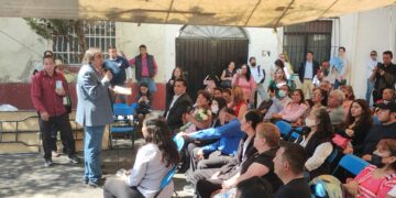 Entrevista con Alejandro Martínez Mondragón, presiente de la asociación civil Fuerza Tequio, dedicada a conseguir vivienda digna y accesible para los habitantes de la Ciudad de México, en el contexto de la entrega de departamentos en alianza con la inmobiliaria Desarrollo Ejecutivo Braj, en el edificio ubicado en la calle Juan A. Gutiérrez, 77, colonia Moctezuma 1ra Sección, CDMX.