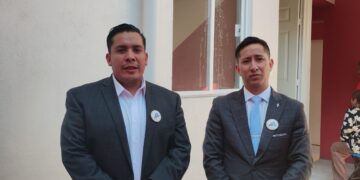 Entrevista con Miguel Valverde, gerente de ventas de Desarrollo Ejecutivo Braj, y Michel, bróker y ejecutivo de la inmobiliaria, que entregó nuevas viviendas en alianza con la asociación civil Fuerza Tequio, en la calle Juan A. Gutiérrez, 77, colonia Moctezuma 1ra Sección, CDMX.