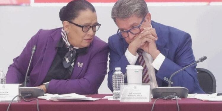 Las estructuras de Morena se deberían ir aglutinando entorno de Rosa Icela para sellar su candidatura, salvo que por un asunto de una concesión política para garantizar la unidad de Morena fuera necesario que le entregaran la candidatura a jefe de Gobierno al senador Ricardo Monreal.