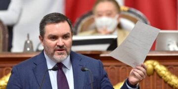 No se sabe si la información de inteligencia le llega a la jefa de Gobierno, Claudia Sheinbaum, pero por lo visto no tiene o le entregan una muy mala síntesis de las noticias más importantes relacionadas con su gobierno.