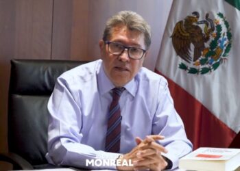 Ricardo Monreal anuncia su defensa a la Constitución sin omitir abusos que se han cometido tergiversando su uso