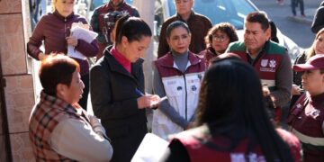Como se lo instruyó el presidente Andrés Manuel López Obrador hace algunas semanas, la jefa de Gobierno, Claudia Sheinbaum, inició una gira por las 16 alcaldías de la capital, en un intento por rescatar la aceptación de la ciudadanía, la cual ha quedado muy mermada principalmente por la percepción de que se alejó de sus obligaciones por andar de virtual campaña presidencial por todo el país.