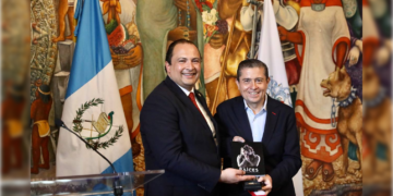 Esto consolida a nuestro histórico ayuntamiento como un referente político y un centro donde las naciones pueden fortalecer aún más sus relaciones: Giovani Gutiérrez Aguilar. 