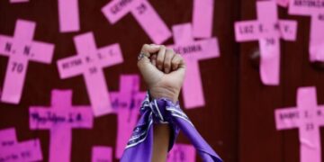Colectivos feministas se manifiestan en la Glorieta de las Mujeres que Luchan
