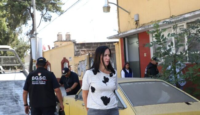 Supervisa Lía Limón retiro de autos abandonados en calles de la Alcaldía