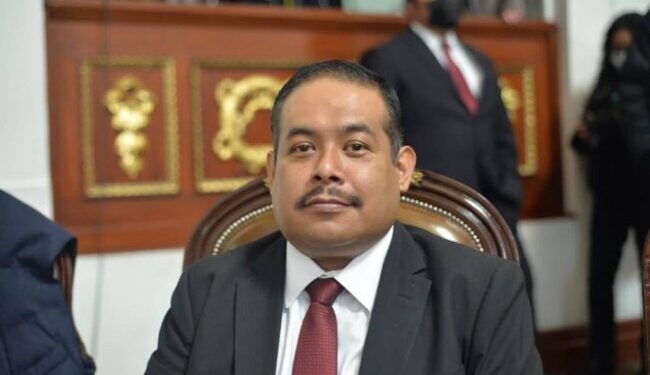 Blindar MH brilla por su ausencia, acusa diputado