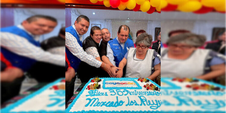 Conmemoran el 35 aniversario del Mercado de los Reyes en Coyoacán