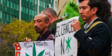 Desalojan a ‘Plantón 420’ de la Plaza Luis Pasteur