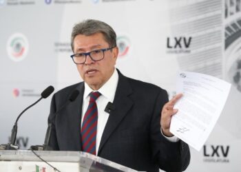 Ricardo Monreal, consideró que nuestro país no debe abandonar las vías diplomáticas para mantener una buena relación con Estados Unidos. En conferencia de prensa, el senador respaldó al presidente Andrés Manuel López Obrador en la defensa de la soberanía nacional, pues un sector de la Unión Americana “se ha excedido” en contra de México.