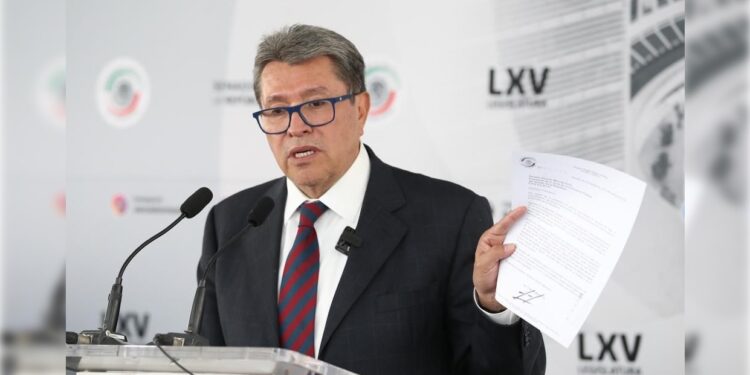 Ricardo Monreal, consideró que nuestro país no debe abandonar las vías diplomáticas para mantener una buena relación con Estados Unidos. En conferencia de prensa, el senador respaldó al presidente Andrés Manuel López Obrador en la defensa de la soberanía nacional, pues un sector de la Unión Americana “se ha excedido” en contra de México.