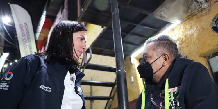 Entrega Lía Limón los caminos blindados 14 y 15