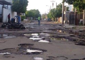 Tres doritos después, su secretario de Obras y Servicios, Raúl Basulto, la desmintió. Dijo que apenas van a empezar a construir ese micrositio informativo “para que ahí se consulte y se verifique… nos vamos a poner de acuerdo con Comunicación Social de Jefatura. FOTO: Especial