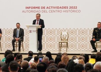 Hace unos días, en una entrevista en Radio Fórmula le preguntaron al canciller Marcelo Ebrard, cuáles serían sus primeras acciones si ganara la Presidencia de la República, y respondió que en el caso de la Ciudad de México darle una buena arreglada al Centro Histórico,