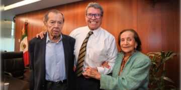 Ya en incluido en los cuestionarios de los encuestadores para la Jefatura de Gobierno en 2024, el senador Ricardo Monreal avanza en su reconciliación con el presidente Andrés Manuel López Obrador, con quien después de varios años estará en una concentración multitudinaria.