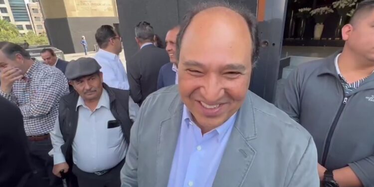 Por su lado, la familia Cárdenas, encabezada por el patriarca Cuauhtémoc –tres veces contendiente presidencial–, también mando otro mensaje político con la renuncia de Lázaro: que no necesitan al presidente López Obrador para hacer política.