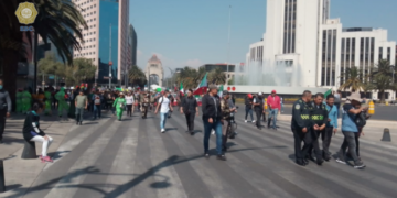 Marchan en CDMX en apoyo a soldados encarcelados