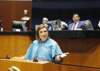 a senadora Xóchitl Gálvez está extrañada y hasta molesta de que digan que es la “corcholata” de Claudia Sheinbaum en la oposición para la Jefatura de Gobierno en 2024