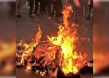 Sheinbaum condena quema de figura de la ministra Norma Piña