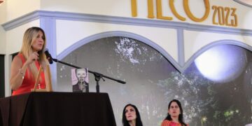 “Este libro es una invitación a la reflexión sobre ¿qué les está pasando a las mujeres?, la violencia no sólo está en las clases bajas, está en la escuela, en el trabajo, en la clase alta”: Desirée Navarro