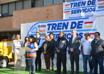 Da Margarita Saldaña banderazo de salida a 35 nuevos vehículos de servicios urbanos  en Azcapo