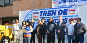 Da Margarita Saldaña banderazo de salida a 35 nuevos vehículos de servicios urbanos  en Azcapo