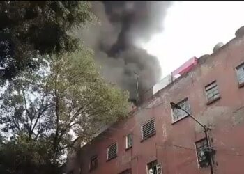 Reportan incendio en  bodega de Alcaldía Cuauhtémoc