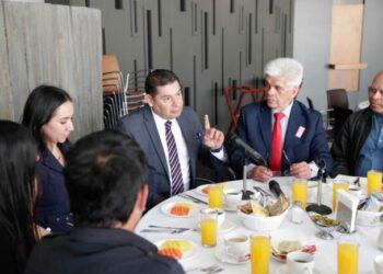 Senador Armenta plantea iniciativa para proteger a artistas