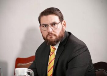 PAN emplaza a Sheinbaum fijar fecha real de reapertura L-12