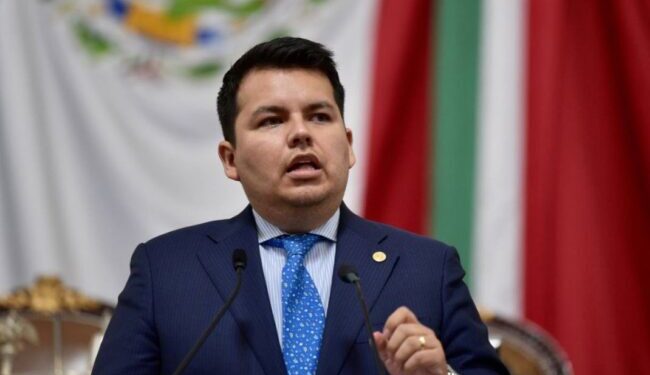 Las 16 Alcaldías deben tener ventanillas online para capitalinos que residen en el extranjero: PAN