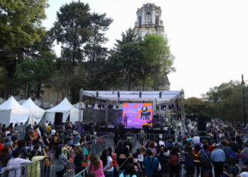 Mujeres alzan la voz en Festival Artístico en Coyoacán