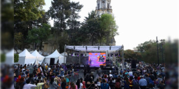 Mujeres alzan la voz en Festival Artístico en Coyoacán