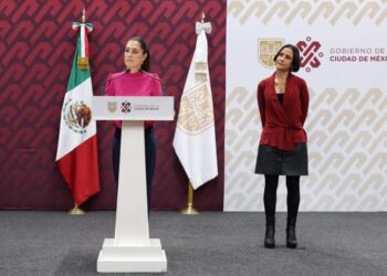 La jefa de Gobierno Claudia Sheinbaum dijo que en su momento los mandatarios capitalinos Cuauhtémoc Cárdenas, Andrés Manuel López Obrador, Macelo Ebrard y Miguel Ángel Mancera formaron parte de un “movimiento de transformación” que hizo del Zócalo de la Ciudad de México “un lugar libre”.