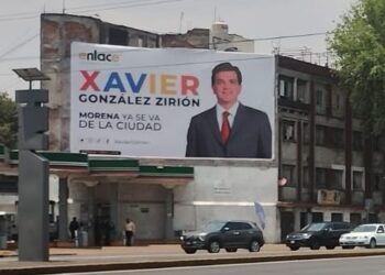 En la importante avenida Marina Nacional, el corazón de una de las zonas más populares de la Demarcación Territorial Miguel Hidalgo, puede verse un anuncio espectacular con los colores de la alianza PAN, PRI y PRD, con la leyenda: “Morena ya se va de la Ciudad”, con el nombre en grande de Xavier González Zirión, diputado federal priísta.